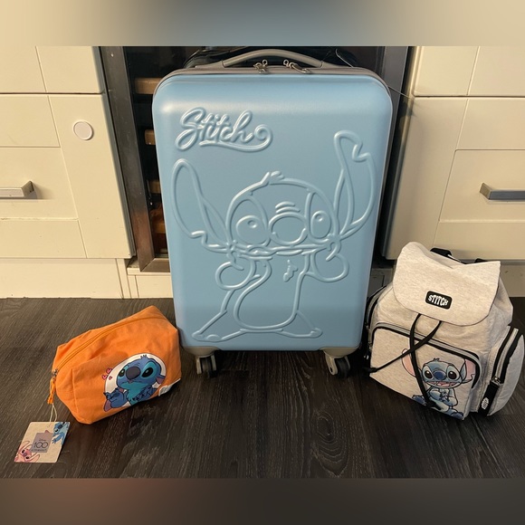 Disney Bags Nwt Disney Lilo And Stitch Luggage Carry On Size